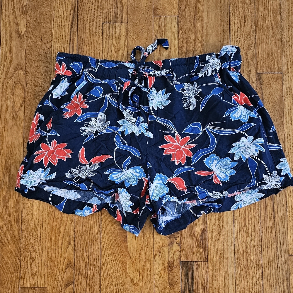 Gap- paper bag waist shorts size L